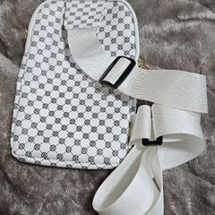 可愛いポーチ新品。プレゼントに変更の画像