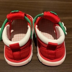 いちご　サンダル 13cmの画像