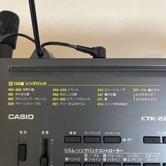 【カシオ】CTK-2200 キーボードスタンド付き（美品）の画像