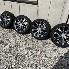 225/45R18 ヨコハマタイヤ19年製の画像