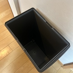 蓋付きダストボックスの画像