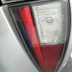 プリウス50前期テールランプ　セット売りの画像