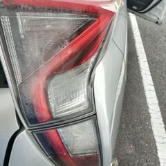 プリウス50前期テールランプ　セット売りの画像