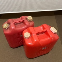 灯油容器　18と20
リットルの画像