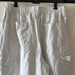 【メンズ】オフホワイトカーゴパンツの画像