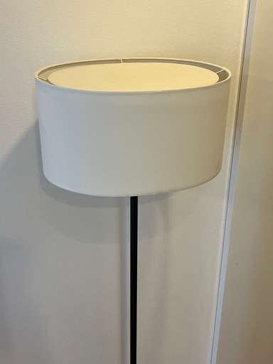 無印良品　フロアライト用スチールスタンド　シェード付き
