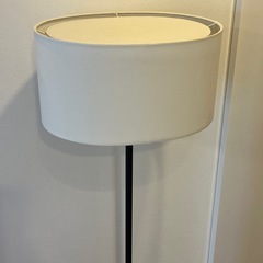 無印良品　フロアライト用スチールスタンド　シェード付きの画像
