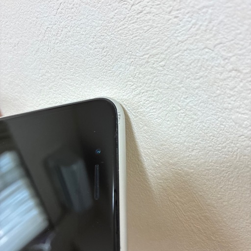 iPhone SE 第二世代　ホワイト　64GB