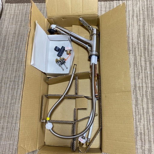 リクシル製　キッチン水栓 クロムメッキ レバー式　未使用品