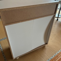 収納キャビネットの画像