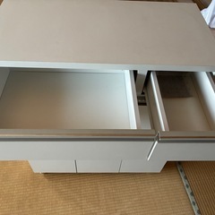 収納キャビネットの画像