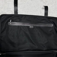 【定価40万円】PRADA プラダ　スーツケースの画像