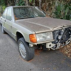 ベンツ190E-最終モデル-リサイクル各種部品販売の画像