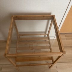 【大至急】IKEA ベッドサイドテーブルの画像