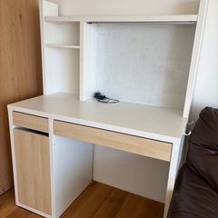 IKEA子供用机の画像