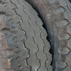 【大阪/直接手渡し限定！】Ｕ７１日産クリッパー純正ホイール １２インチ３.５Ｊピッチ１００・鉄ホイール＆４駆用タイヤ２本セット！・スバル社製以外の軽トラ＆軽バン用♪【中古現状品】の画像