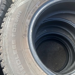 195/80r15 107/105N LTスタッドレスタイヤハイエース、キャラバン用4本(タイヤのみ)の画像