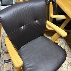 福岡市西区野方
美品ダイニングテーブルセット椅子6脚の画像