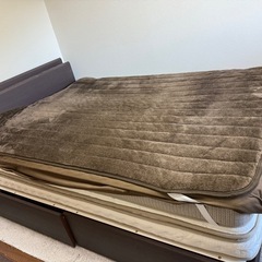 ダブルベッド マットレスセットの画像