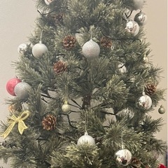 ニトリ　クリスマスツリー　180センチ
の画像