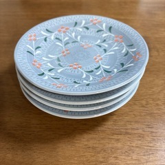 お皿の画像