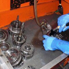 【土日祝休み】【髪型・髪色自由】短時間勤務可！🚗車の部品の洗浄の画像