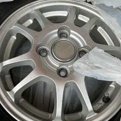 スタッドレスタイヤの画像