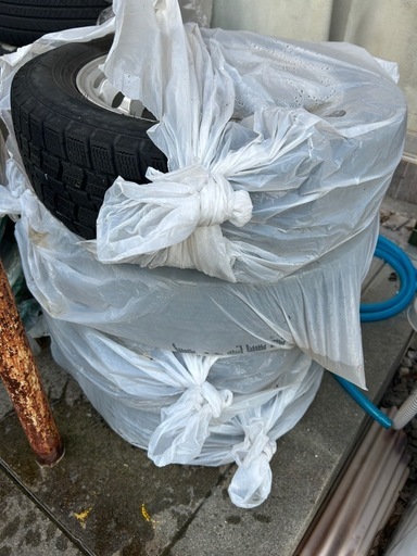 スタッドレスタイヤ