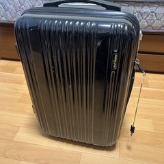 スーツケースの画像