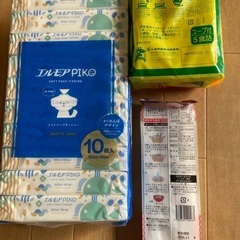 ラーメン5食分とうどんとティッシュ10個の画像