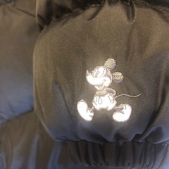 🔴東京ディズニーリゾート内限定販売！🔴ユニセックスMサイズダウンジャケット！1回着用のみ！の画像