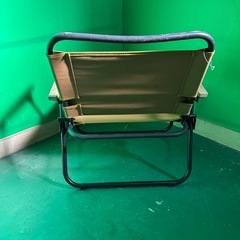 Alpine DESIGN チェアの画像