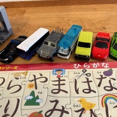 0円　木製パズル、トミカ、プラレールなど　　等の画像