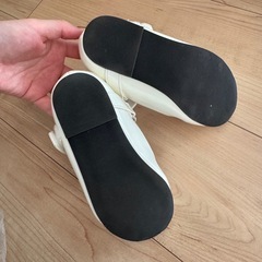 (ほぼ新品)ビビディバビディブティック専用シューズ　18cmの画像