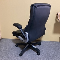 未使用品　組み立て品　オフィスチェア　ブラックの画像
