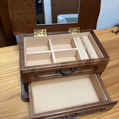 アクセサリーボックスの画像