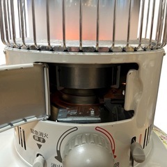 TOYOTOMI トヨトミRainbow レインボー 石油ストーブ 2012年製の画像