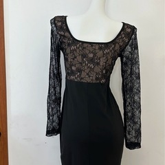 レース切り替えロングワンピース　長袖　ウエストリボン　試着のみ の画像