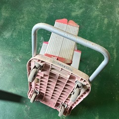 踏み台と台車の画像