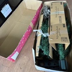 クリスマスツリー　180cm  LEDライト付きの画像