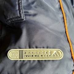 アディダス　ADIDAS レアル・マドリード　ベンチコート　O    の画像