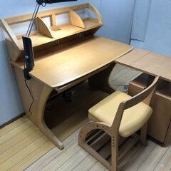 カリモク ボナシェルタ karimoku 学習机4点セット デスク チェア ワゴン ライト付  ナチュラル 学習デスク 勉強机 子供部屋 北欧風 収納付き リビング学習 家具　【糸島市内 送料無料】88321-1-010の画像