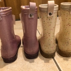レインシューズ２つ　姉妹・双子の画像