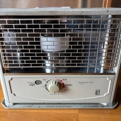 灯油ストーブの画像