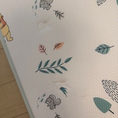 両面使えるフロアマット　プーさんの画像