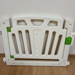 ベビーサークルの画像
