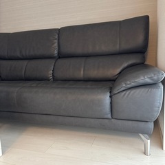 定価168000円　東京インテリア　エドワード　ソファ　3人掛けの画像