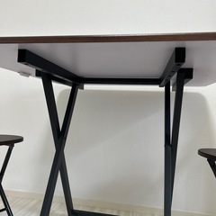 折りたたみ式ダイニングテーブルセットの画像