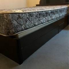 【11/22-29取引】セミダブルベッド（マットレス付）の画像