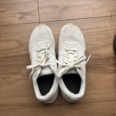 アシックスレーザービーム24センチ2足の画像